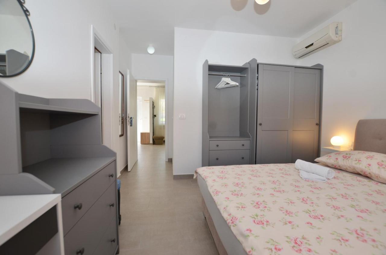 M&N Apartment Ровинь Экстерьер фото